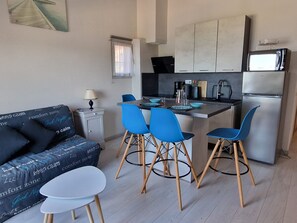 Interior - BANYULS-SUR-MER, A/C T2, terrace, parking, near cove (Banyuls-sur-Mer)