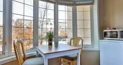 Hotel Style Suite / Patio with View