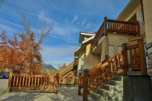 Exterior - Hotel Style Suite / Patio with View (Fernie)