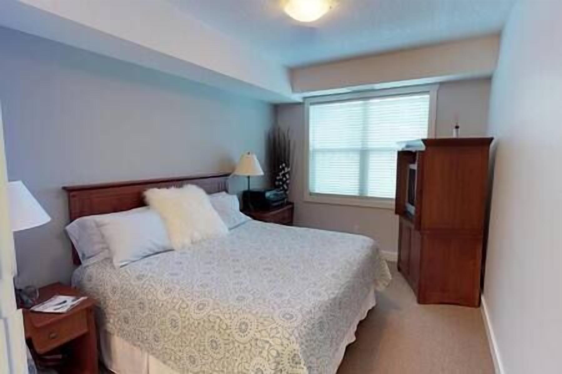 2 slaapkamers, een strijkplank/strijkijzer, gratis wifi, beddengoed