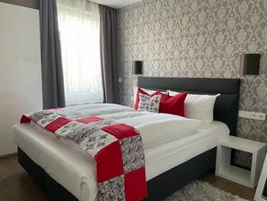 Apartamento Deluxe | Cortinas opacas, cuna de viaje, wifi gratis y ropa de cama