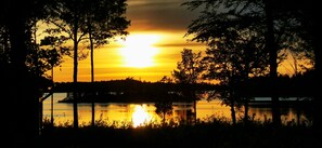 Fassade der Unterkunft – Abend/Nacht