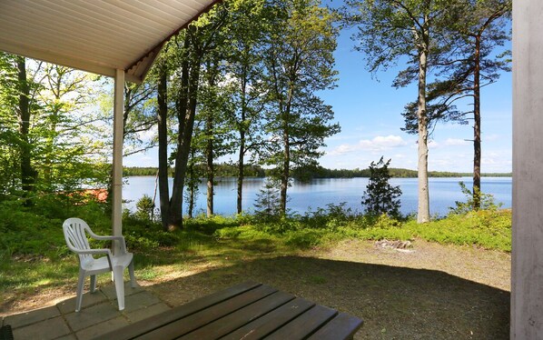 Cabin (6 Beds) | Water view