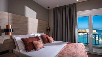 2 bedrooms, in-room safe, desk, iron/ironing board