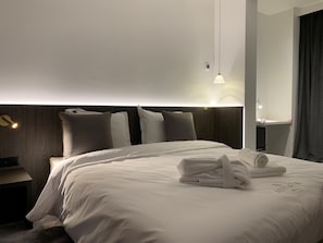 Deluxe Room | In-room safe, desk, laptop workspace, blackout curtains - Hotel Astoria De Haan (De Haan)
