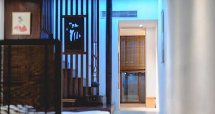 Dark Street House B&B