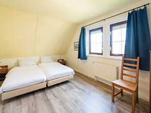 4 bedrooms, individually furnished, bed sheets