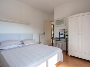 1 habitación, cuna de viaje y wifi gratis 