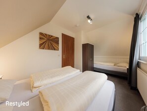 House | 3 bedrooms, individually furnished