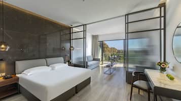 Superior Family Room with Partition (Ionian Hotel) | 1 phòng ngủ, nôi (giường cho trẻ sơ sinh) miễn phí