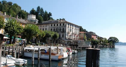 Precioso apartamento para 2 personas con WIFI, TV, patio y mascotas permitida