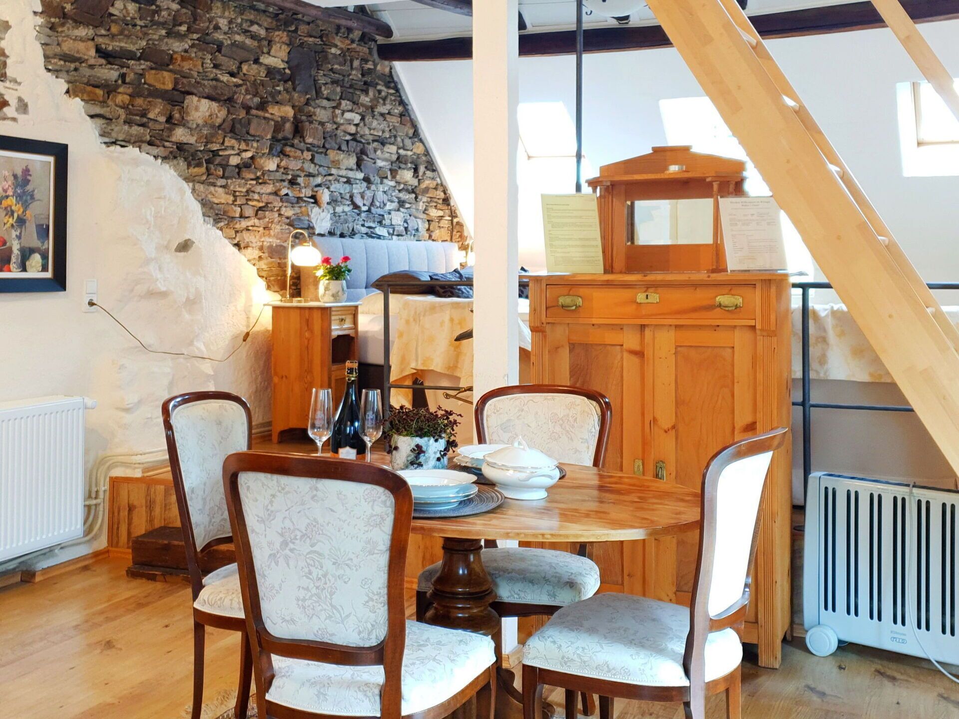 Cosy apartment for 2 guests with WIFI, TV, balcony and parking