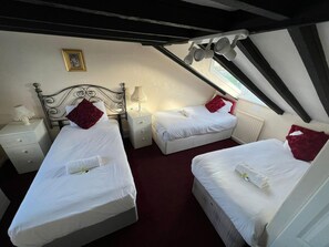 Bureau, Wi-Fi gratuit, draps fournis