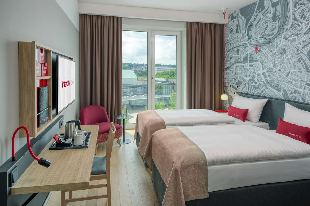 minibar, in-room safe, desk, laptop workspace