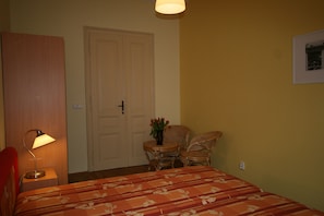 Apartment | 2 bedrooms, in-room safe, iron/ironing board, cots/infant beds - Apartment No. 16A Svahová 14 (Karlovy Vary)