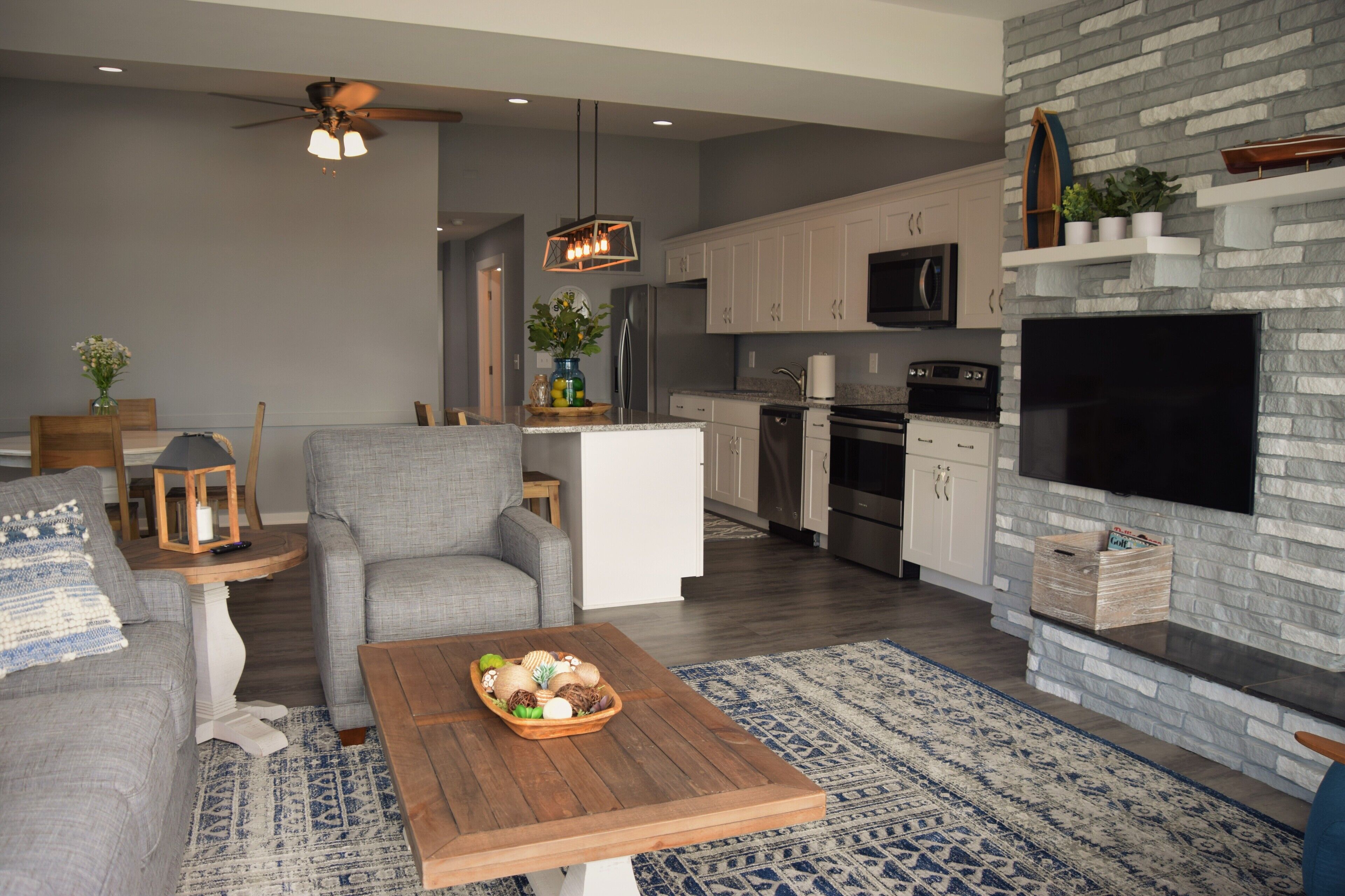 The Cottages at Northpointe on Anchor Bay