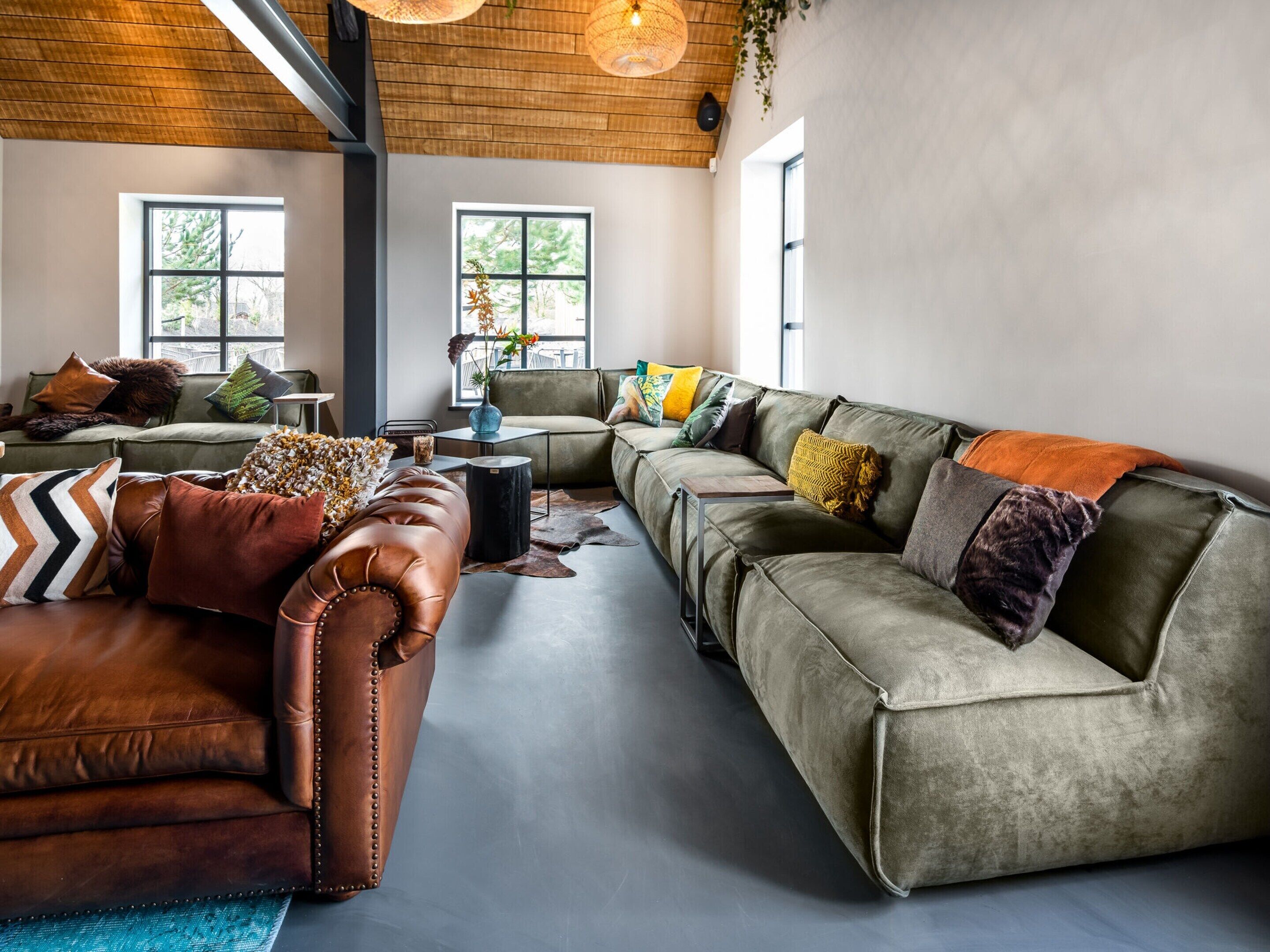 Bungalow | Living area | TV