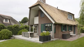 Villa | Exterior