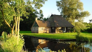 Villa | Exterior