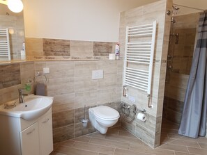 Bathroom - Apartment No. 16B Svahová 14 (Karlovy Vary)