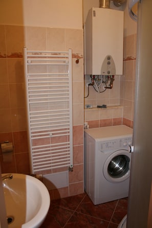 Apartment | Bathroom