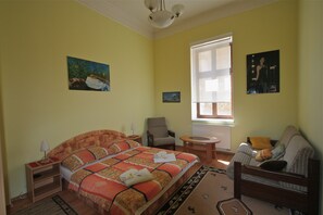 Apartment | 2 Schlafzimmer, Zimmersafe, Bügeleisen/Bügelbrett, Babybetten
