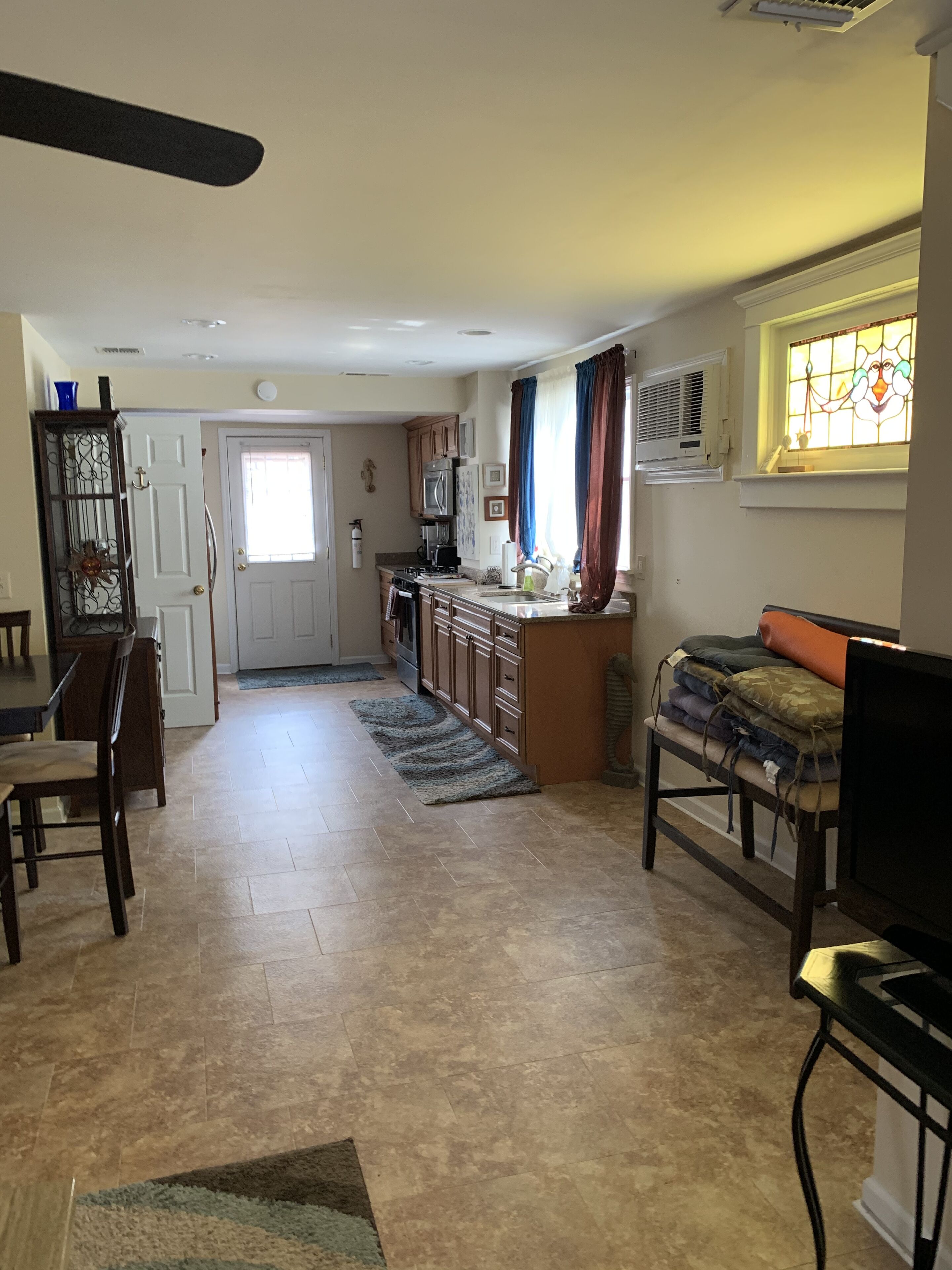 WingSong of Highlands near the Bay/ocean/Seastreak Ferry