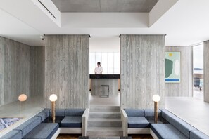 Lobby - Kamome Slow Hotel (Awaji)