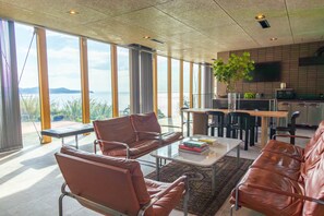 Living area - Kamome Slow Hotel (Awaji)