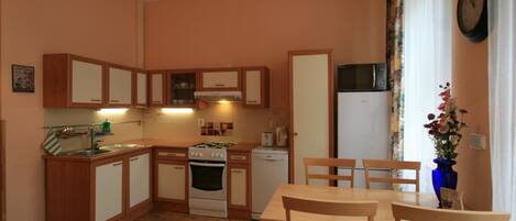 Apartment | Private kitchenette