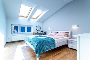 Apartment | 2 Schlafzimmer, Bügeleisen/Bügelbrett, kostenloses WLAN, Bettwäsche
