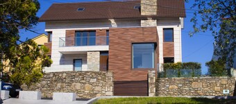 FEITIÑA HOUSE: modern and functional sea views