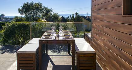 FEITIÑA HOUSE: modern and functional sea views