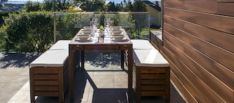 FEITIÑA HOUSE: modern and functional sea views