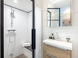 House | Bathroom