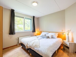 Casa | 3 dormitorios, mobiliario individual, ropa de cama