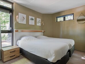 Bungalow | 3 bedrooms, individually furnished, bed sheets - Woodland Bungalow w/ Pool (Epe)