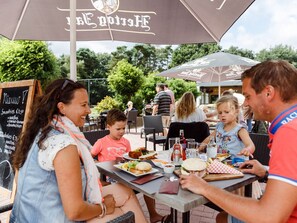 Bungalow | Dining - Woodland Bungalow w/ Pool (Epe)