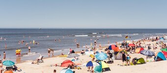 Comfortable Bungalow With Dishwasher Near the Beach