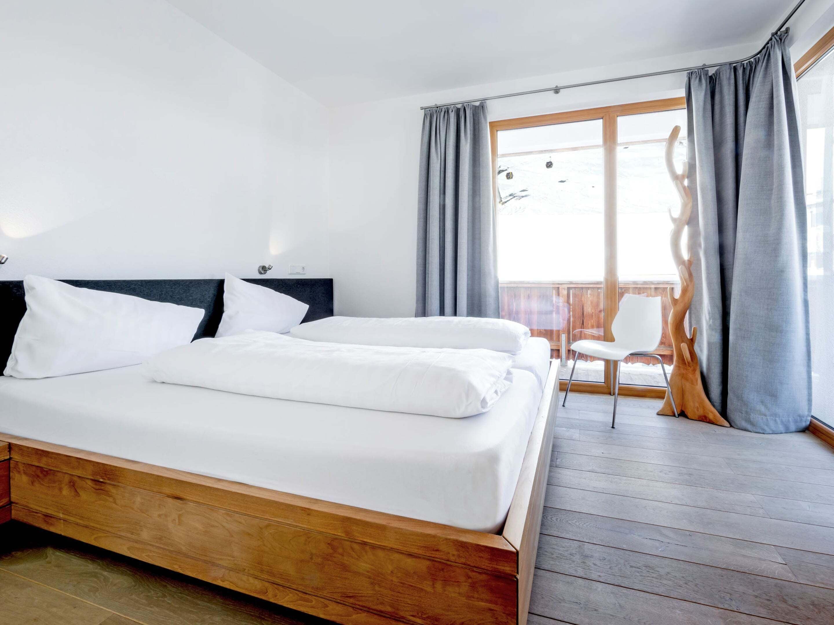 Apartment | 3 bedrooms, individually furnished, bed sheets