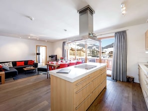 Apartment | Private kitchen | High chair