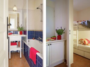 Apartment | Bathroom | Bathtub, towels - Comfortable Apartment Located in Authentic Provencal Village (Vernegues)