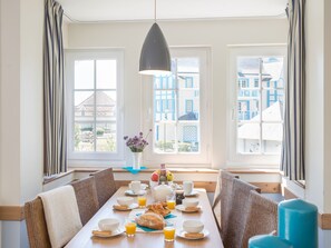 Dining - Comfortable House With Dishwasher, Located in Nature Reserve (Fort-Mahon-Plage)