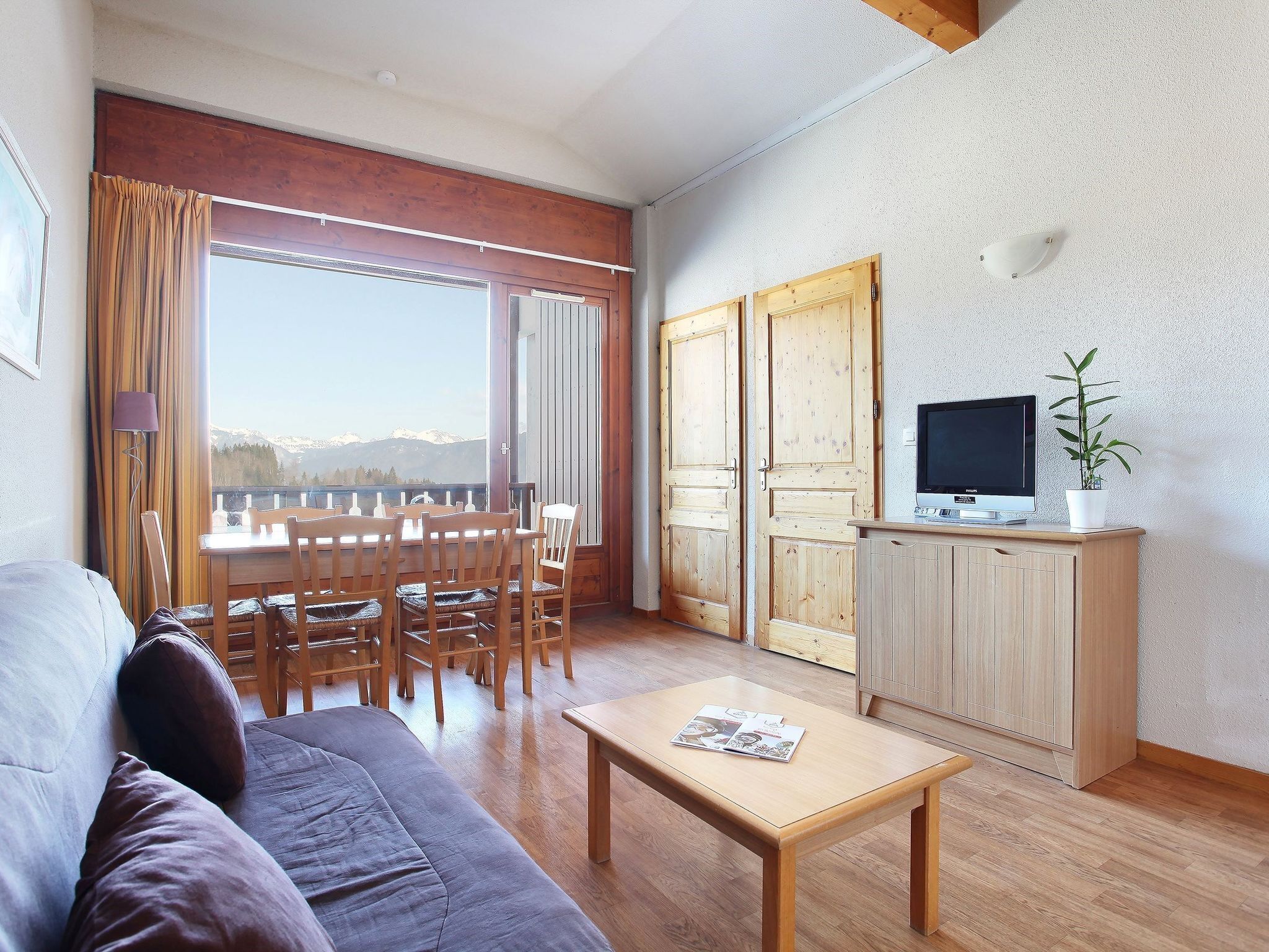 Apartment | Living room