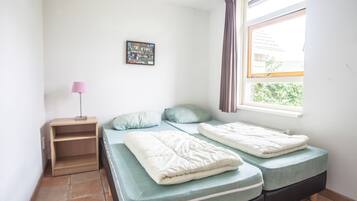 House | 3 bedrooms, bed sheets