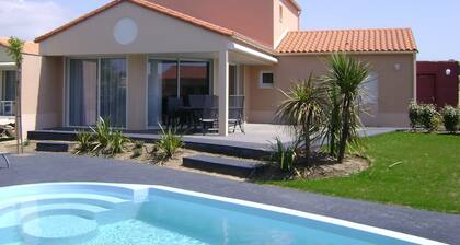 Villa in France With Private Pool & Garden
