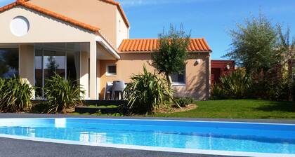 Villa in France With Private Pool & Garden
