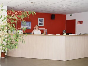 Reception - Holiday Home in Sarlat Near Grottes de Lascaux (Sarlat-la-Canéda)