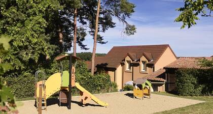 Holiday Home in Sarlat Near Grottes de Lascaux