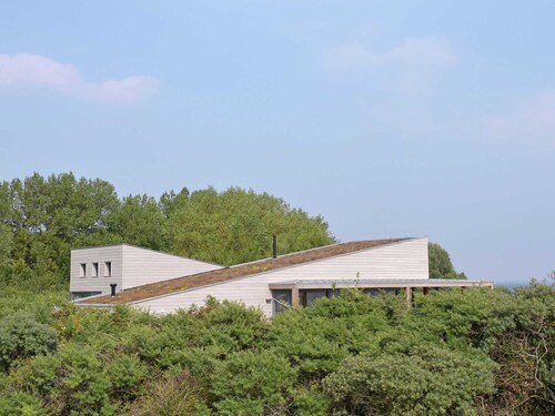 Luxurious Villa in Nature Reserve De Punt